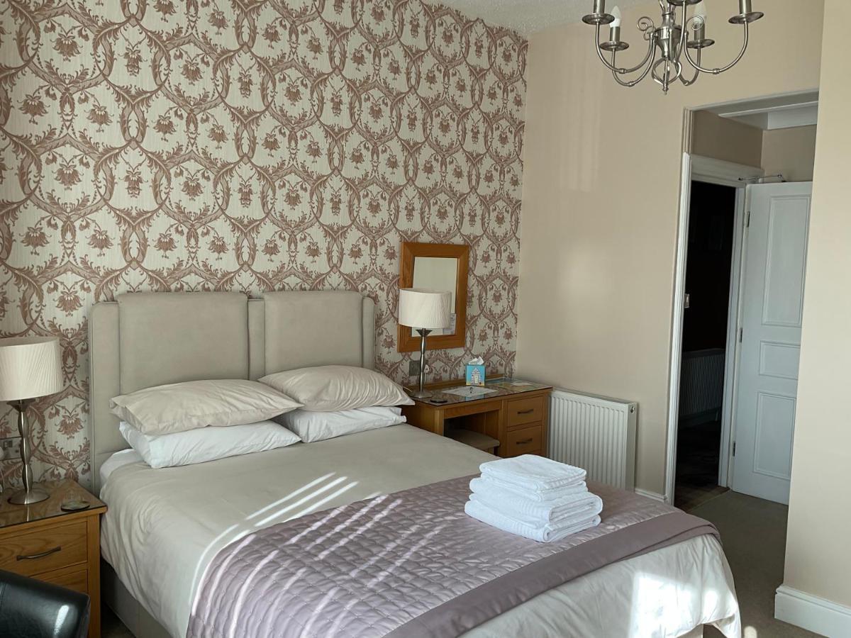 Glenora Guest House Уитби Екстериор снимка