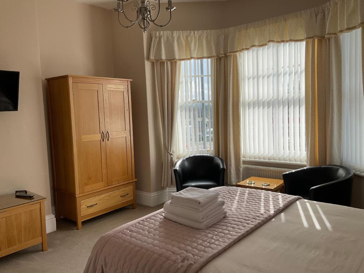 Glenora Guest House Уитби Екстериор снимка