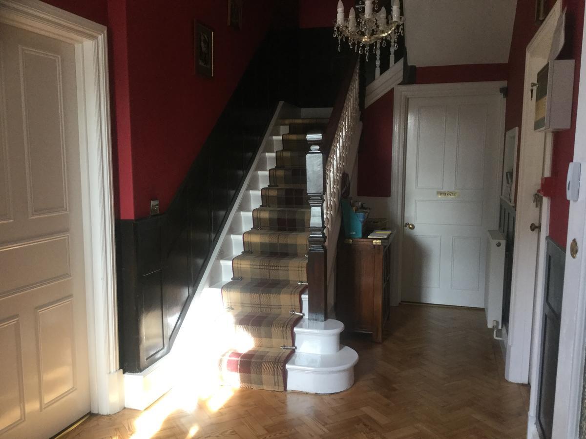 Glenora Guest House Уитби Екстериор снимка